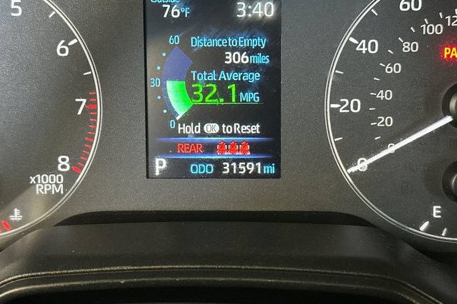 Certified 2023 Toyota Corolla Cross LE w/ Moonroof Package FWD image 30