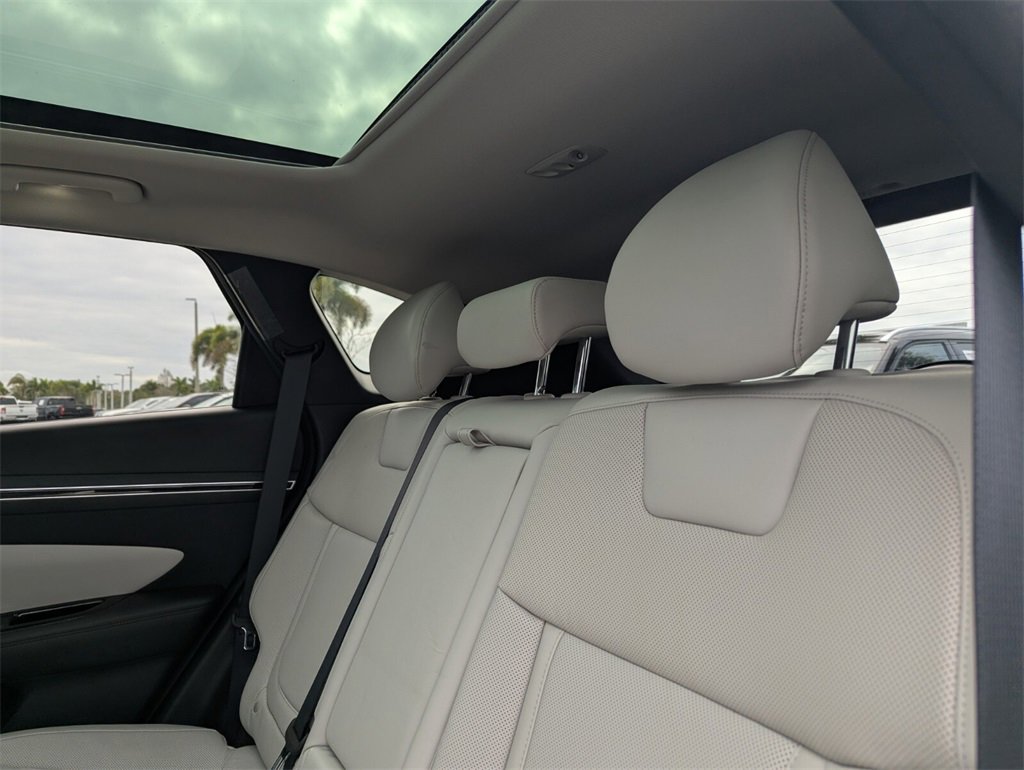 Used 2023 Hyundai Tucson Limited image 17