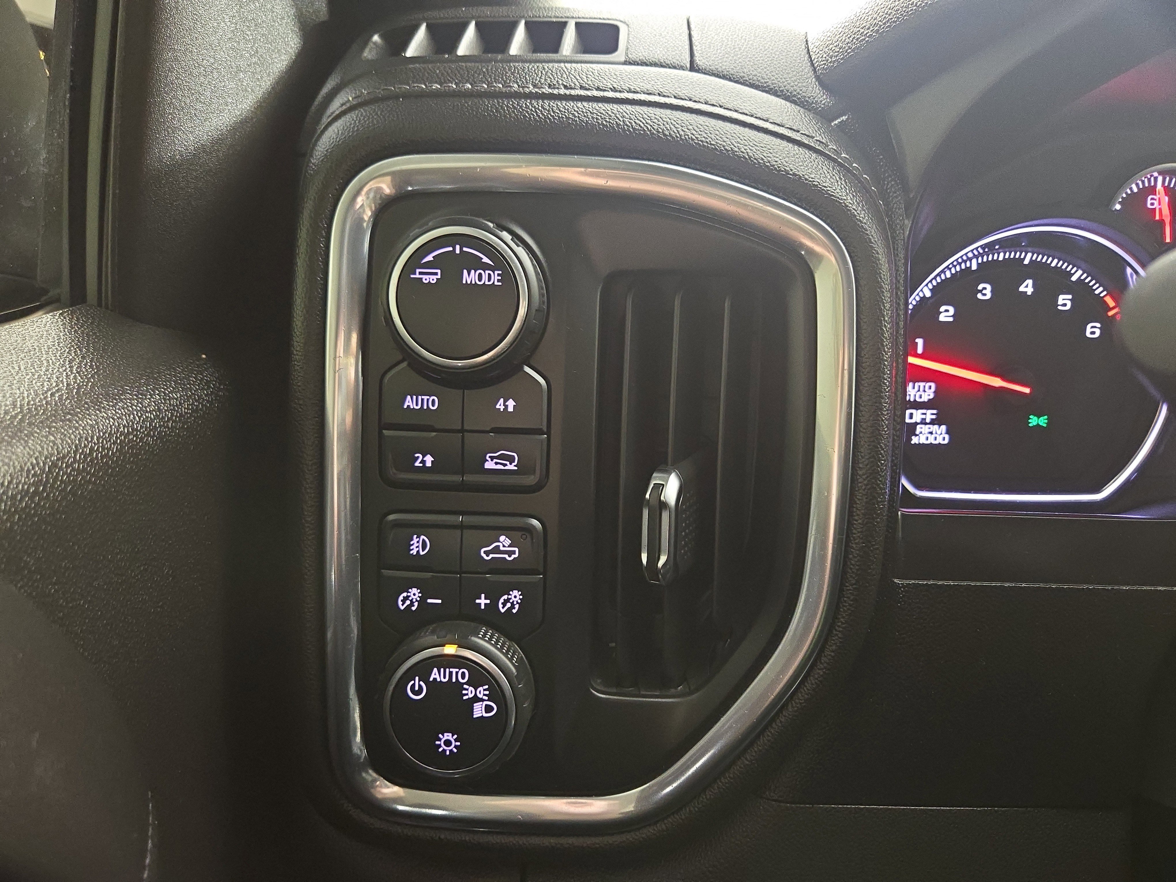 Used 2020 Chevrolet Silverado 1500 RST w/ All-Star Edition image 28