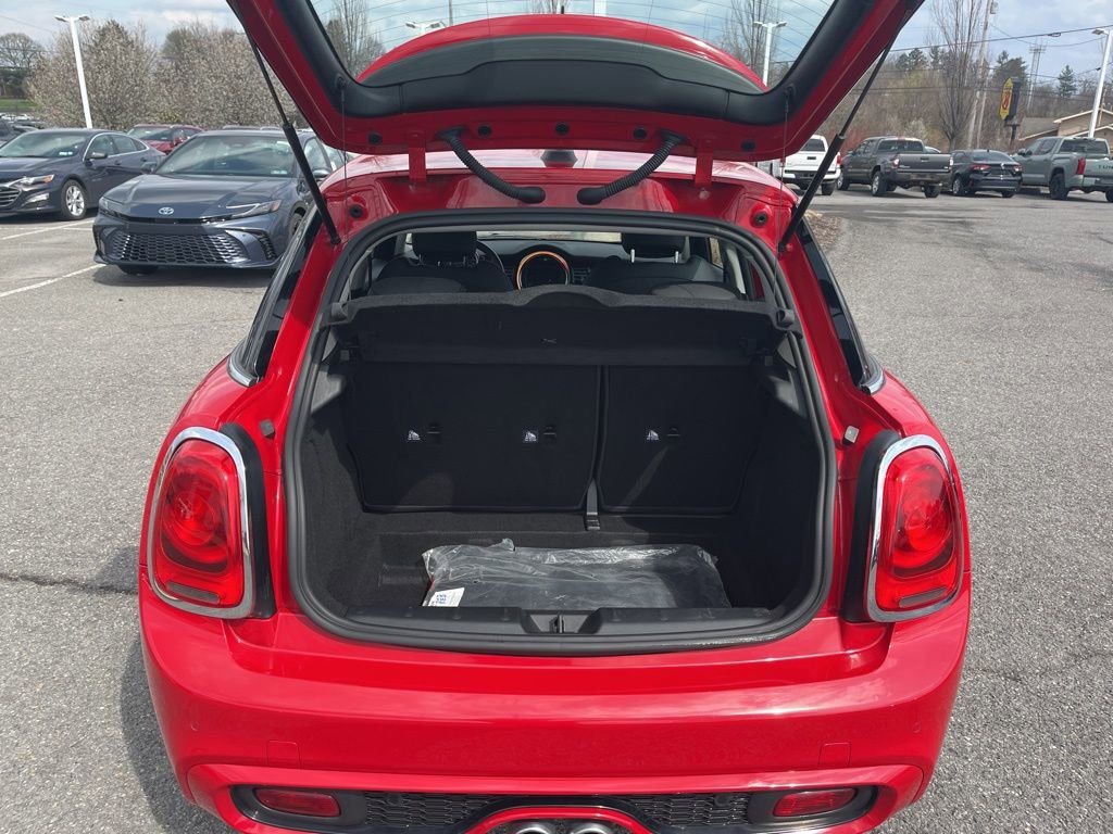Used 2021 MINI Cooper S image 9