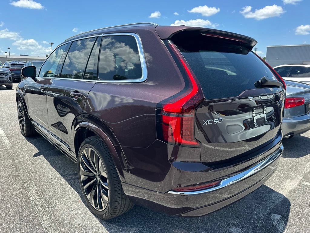 Used 2025 Volvo XC90 T8 Ultra w/ Lounge Package AWD/4WD image 5