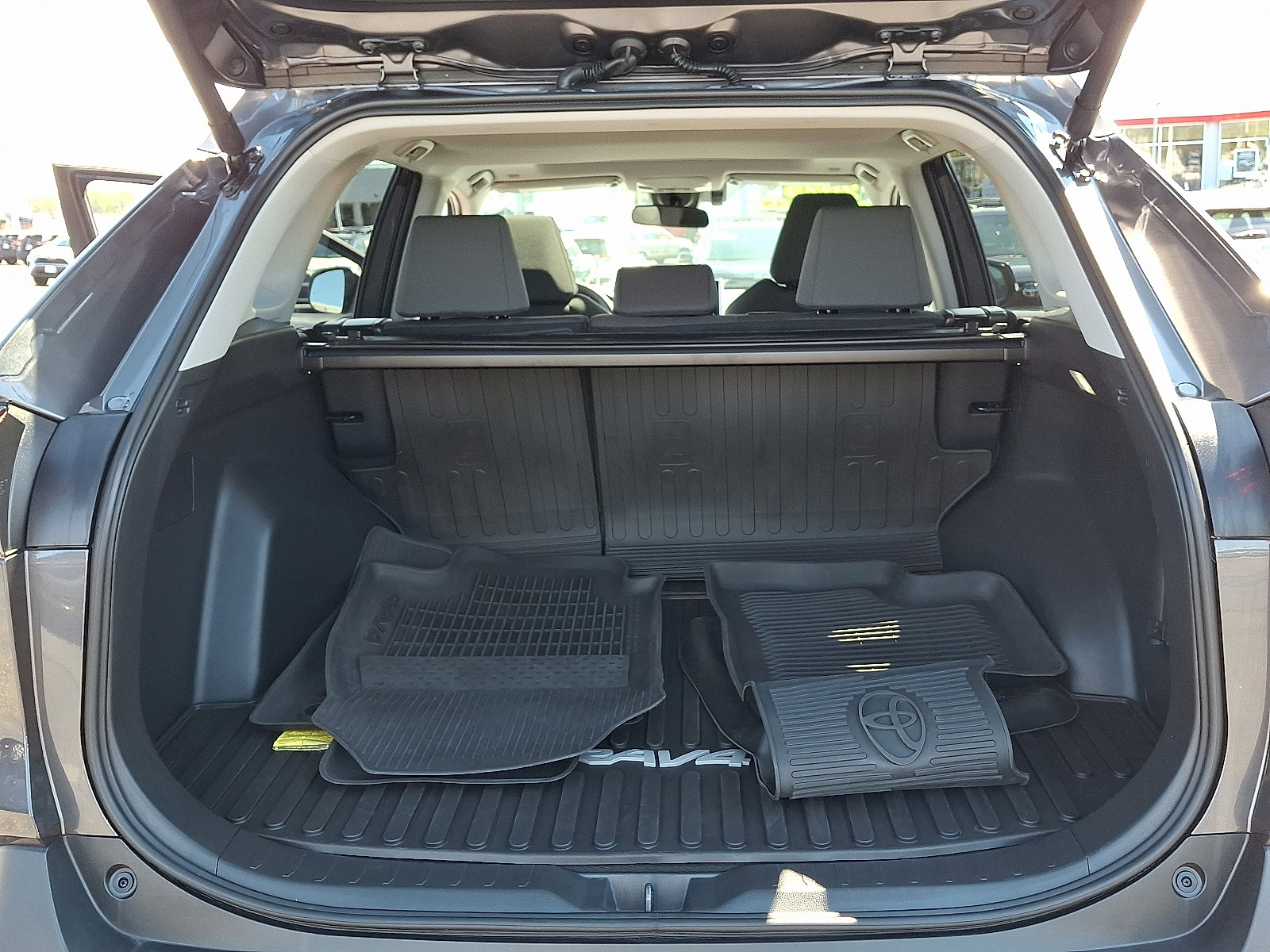 Certified 2025 Toyota RAV4 XLE image 27