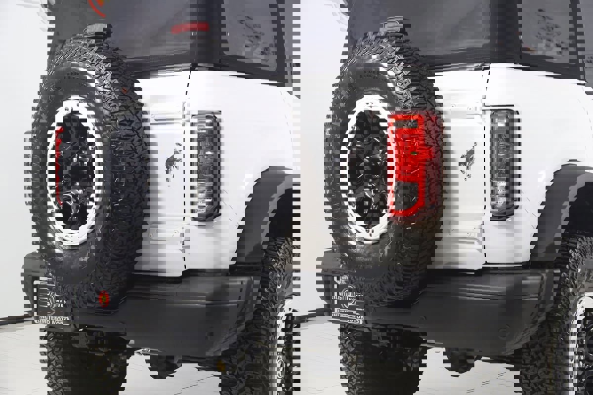 Used 2024 Ford Bronco Black Diamond w/ Sasquatch Package image 48