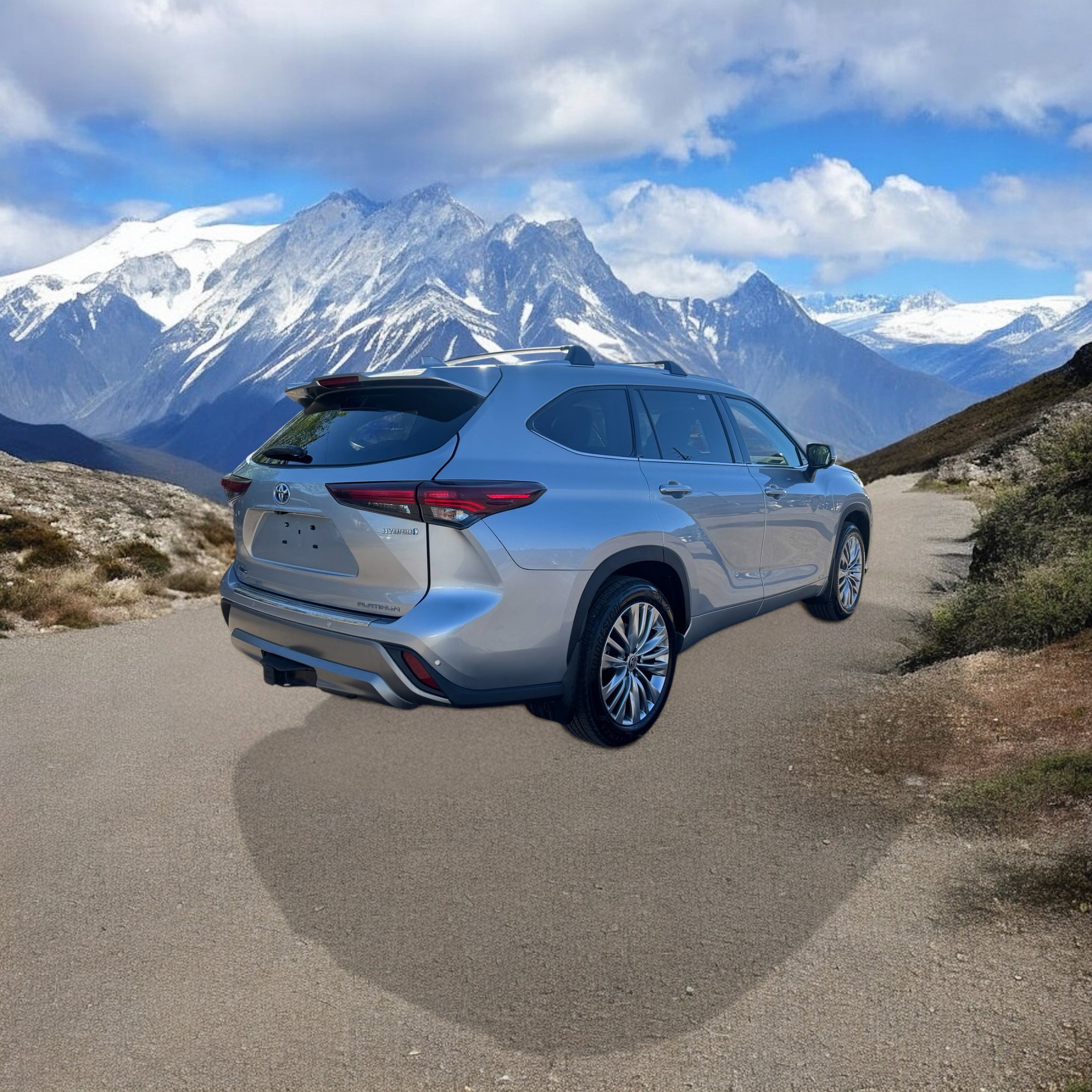 Used 2024 Toyota Highlander Platinum image 5