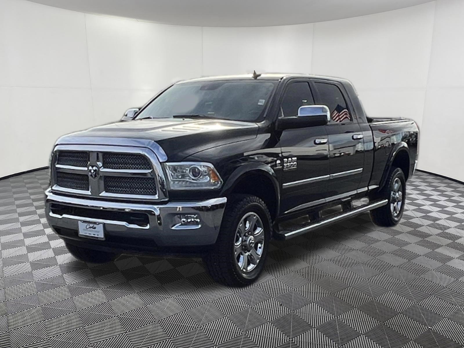 Used 2014 RAM 3500 Laramie Longhorn image 3