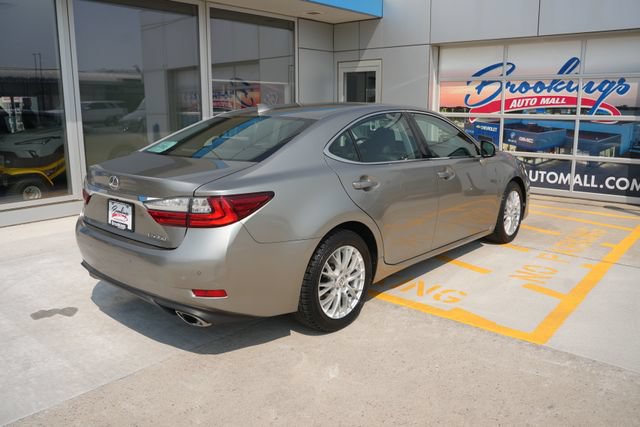 Used 2017 Lexus ES 350 FWD image 32