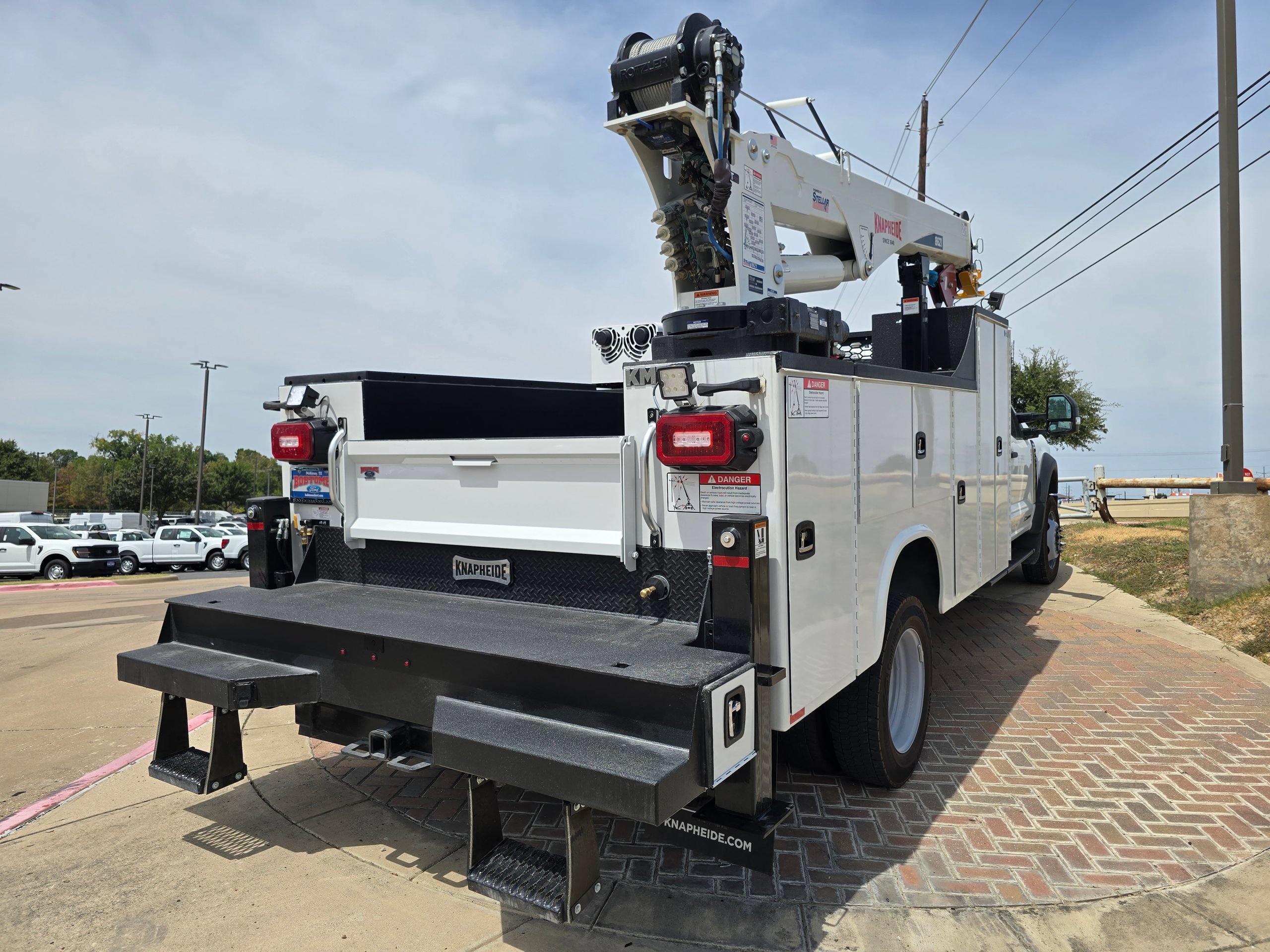 New 2026 Ford F550 4x4 Supercab Super Duty w/ XLT Value Package image 20
