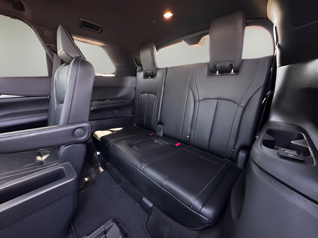 Used 2025 INFINITI QX60 Autograph w/ Cargo Package AWD/4WD image 21