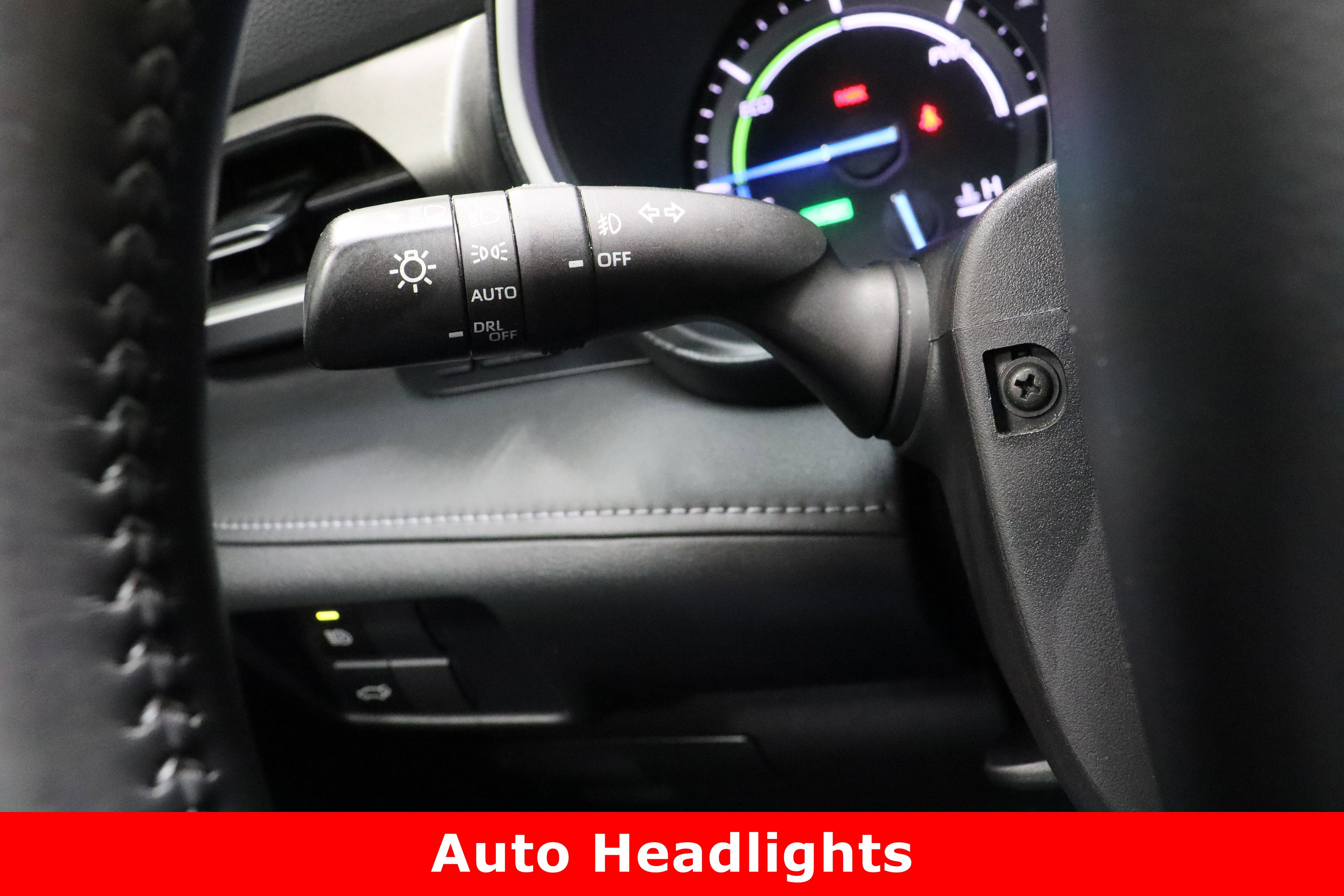 Used 2020 Toyota Highlander XLE image 26