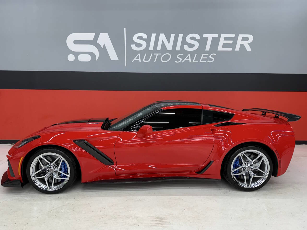 Used 2019 Chevrolet Corvette ZR1 RWD image 19
