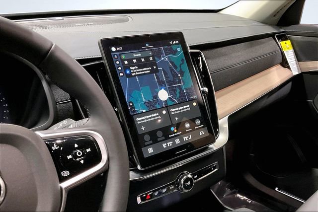 New 2026 Volvo XC90 B6 Plus w/ Protection Package Premier image 7