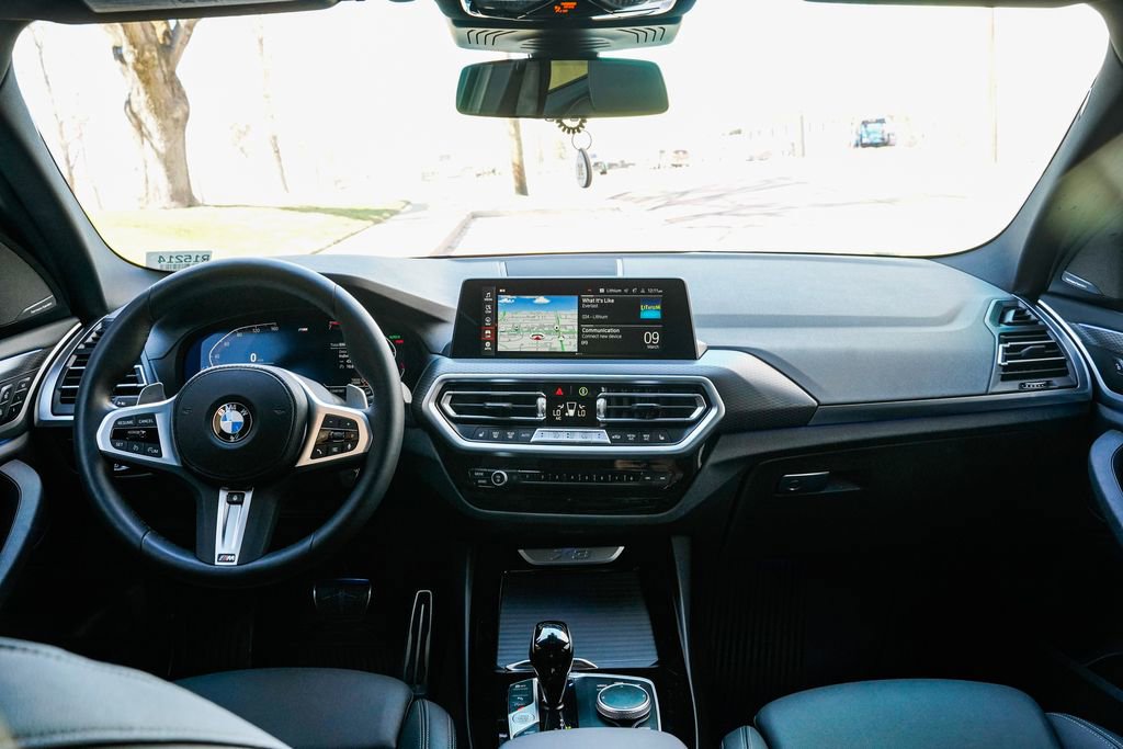 Used 2024 BMW X3 xDrive30i w/ M Sport Package image 12