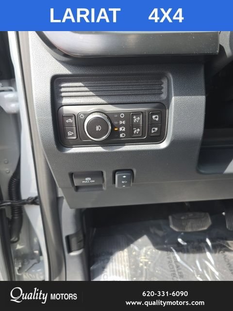 New 2026 Ford F250 Lariat w/ Black Appearance Package AWD/4WD image 13