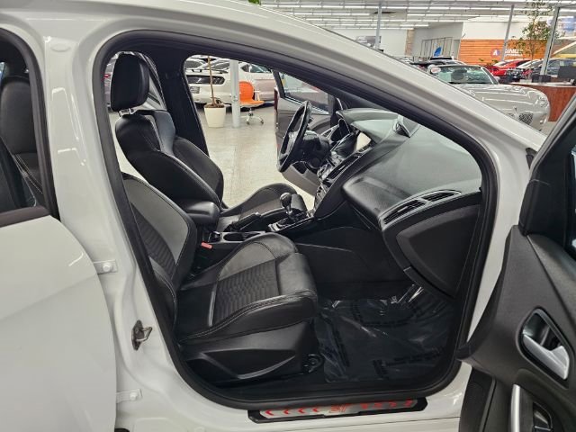Used 2013 Ford Focus ST image 31