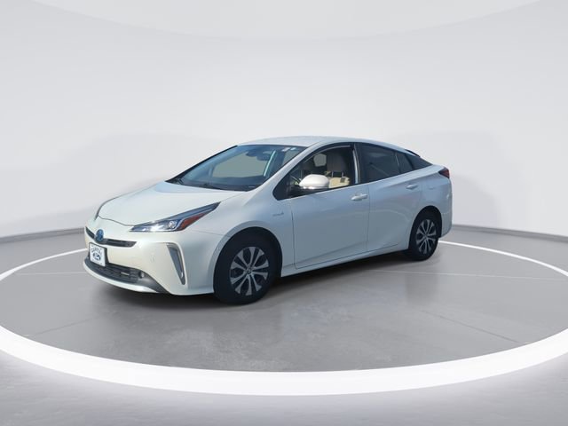 Used 2019 Toyota Prius XLE image 4