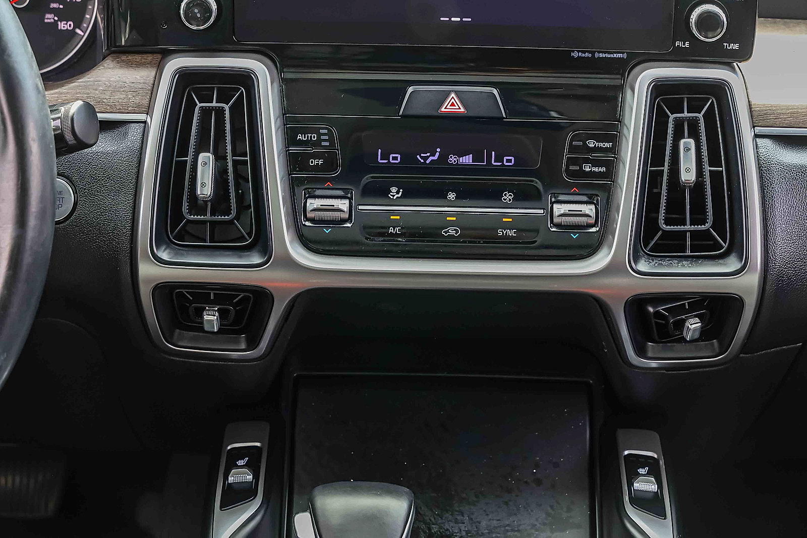 Certified 2023 Kia Sorento X-Line EX AWD/4WD image 12