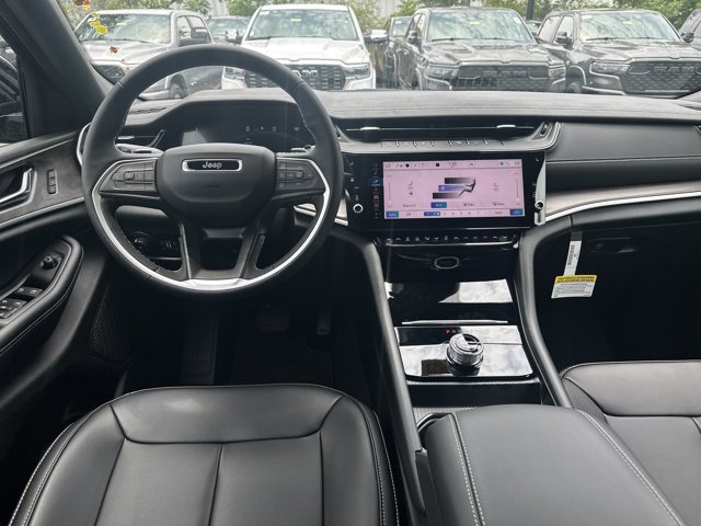New 2026 Jeep Grand Cherokee Limited RWD image 22