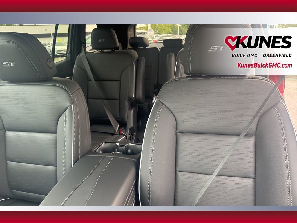 New 2026 Buick Enclave Sport Touring w/ LPO, Floor Liner Package image 35