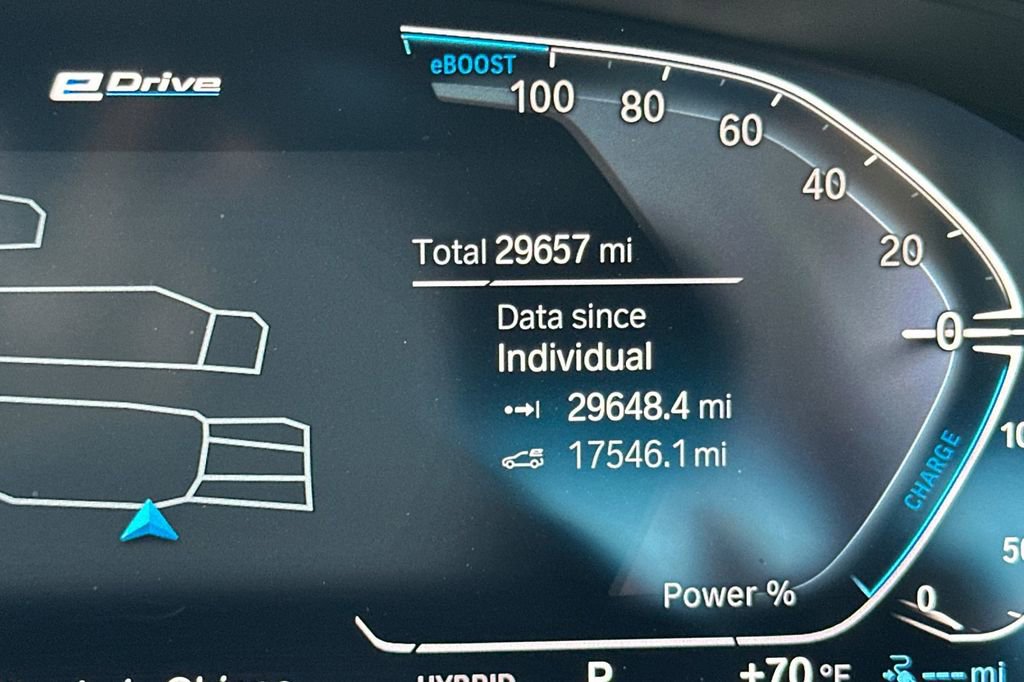 Used 2023 BMW 530e w/ M Sport Package image 29
