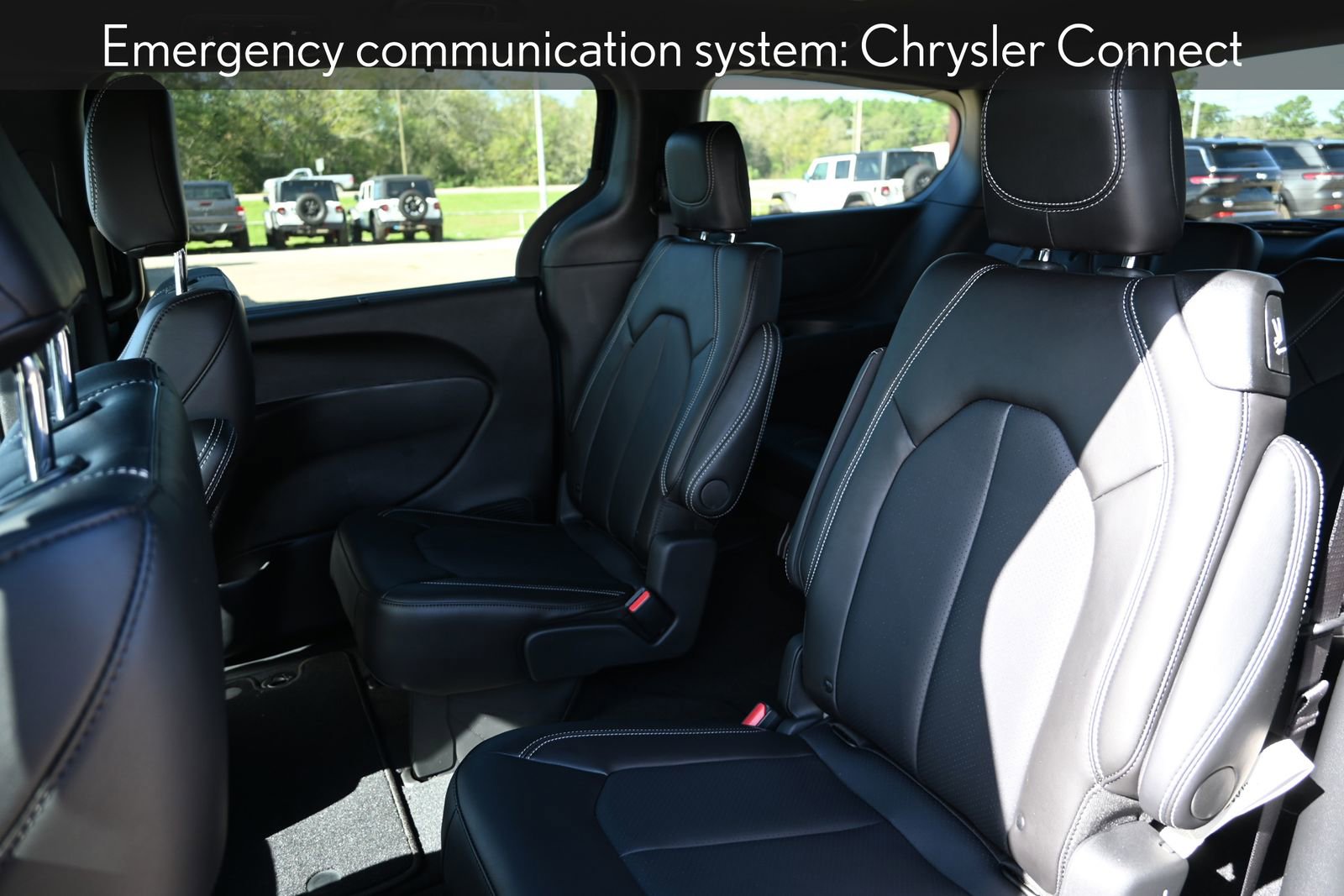 New 2025 Chrysler Pacifica Select image 28