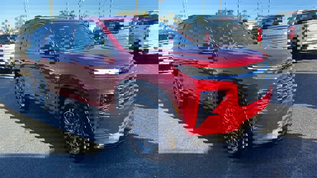 New 2026 Chevrolet Traverse LT image 3