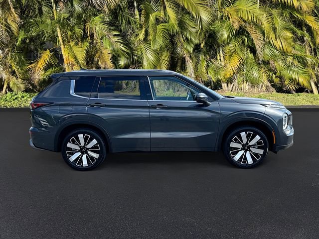 Used 2025 Mitsubishi Outlander SEL AWD/4WD image 4