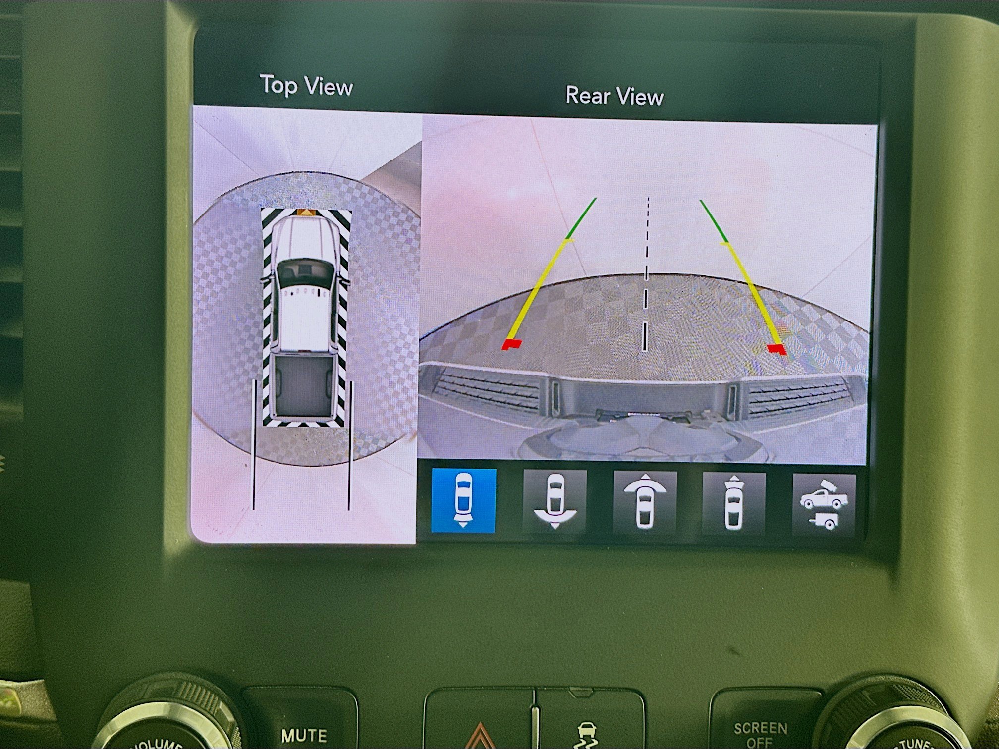 Used 2021 RAM 2500 Laramie w/ Night Edition image 22