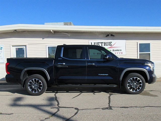 Used 2024 Toyota Tundra Limited w/ Power Package image 3