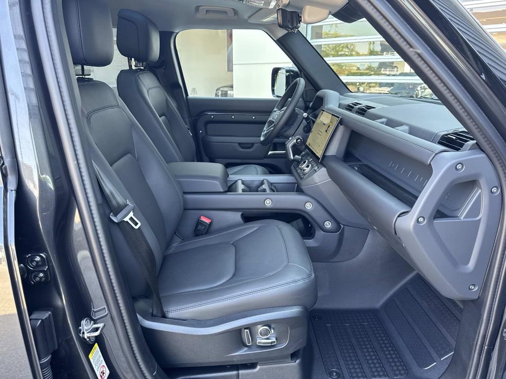 New 2026 Land Rover Defender 130 S AWD/4WD image 8