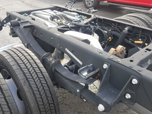 New 2025 Ford F550 2WD Regular Cab Super Duty image 12