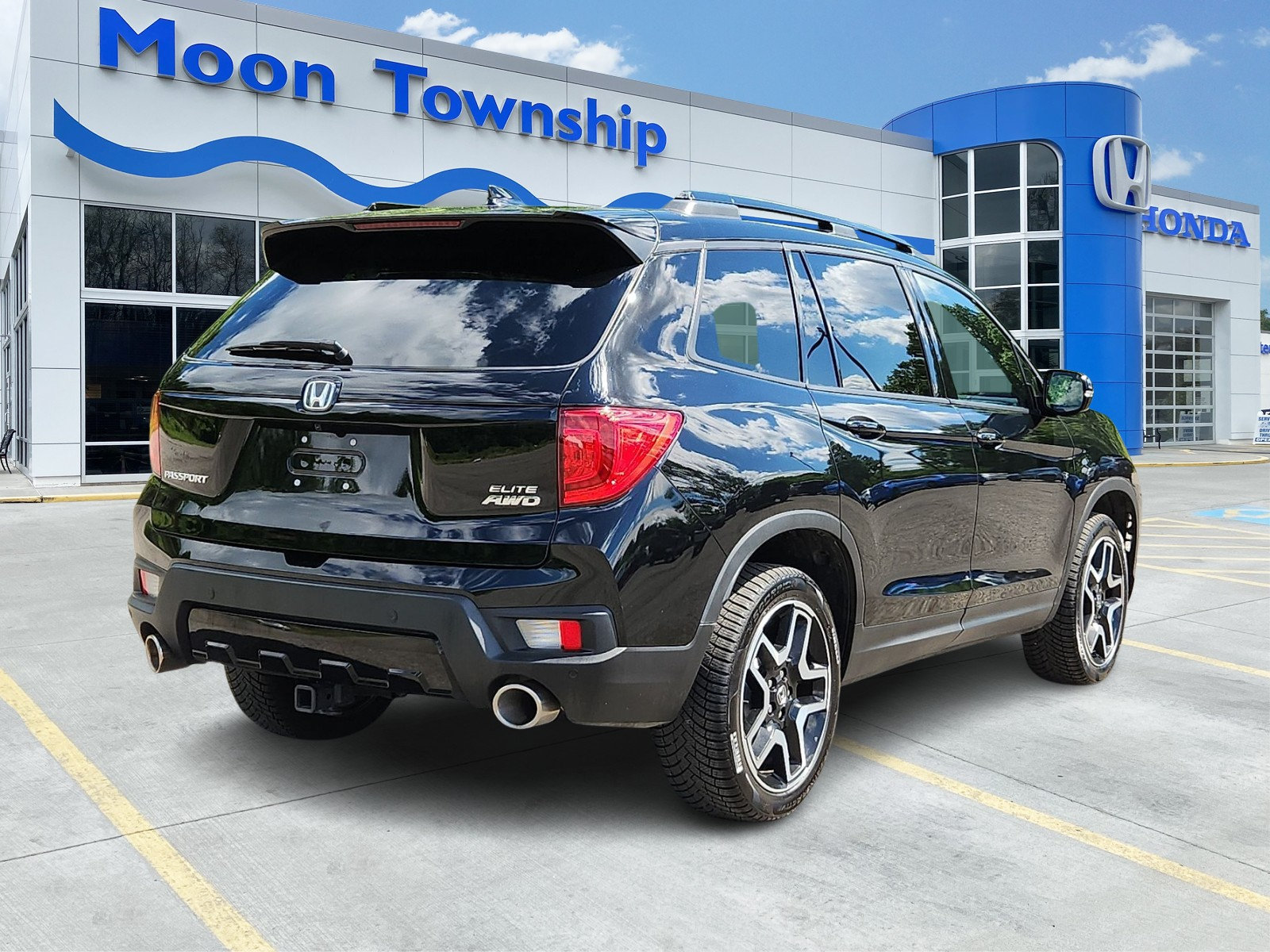 Used 2023 Honda Passport Elite image 6