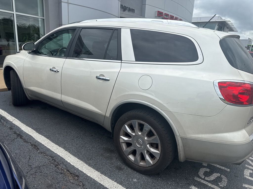 Used 2011 Buick Enclave CXL w/ Trailering Provision Package FWD image 10