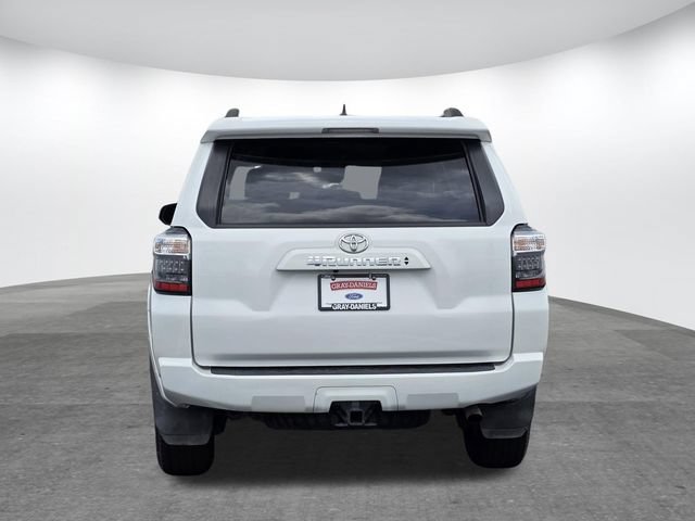 Used 2022 Toyota 4Runner SR5 RWD image 5