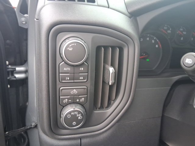 New 2026 Chevrolet Silverado 1500 Custom Trail Boss w/ Dark Appearance Package image 26