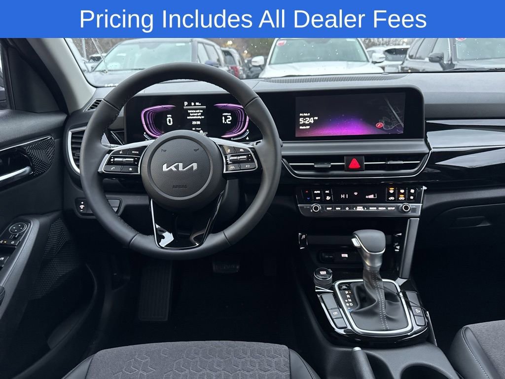 New 2026 Kia Seltos S FWD image 2