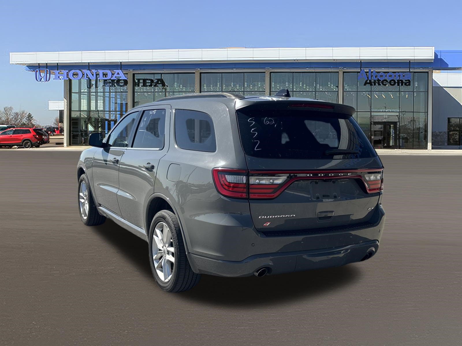 Used 2024 Dodge Durango GT AWD/4WD image 3