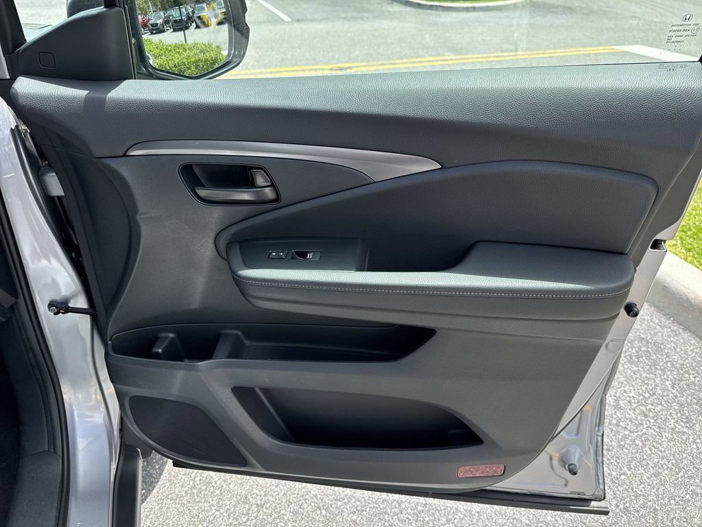 Used 2023 Honda Passport EX-L image 43