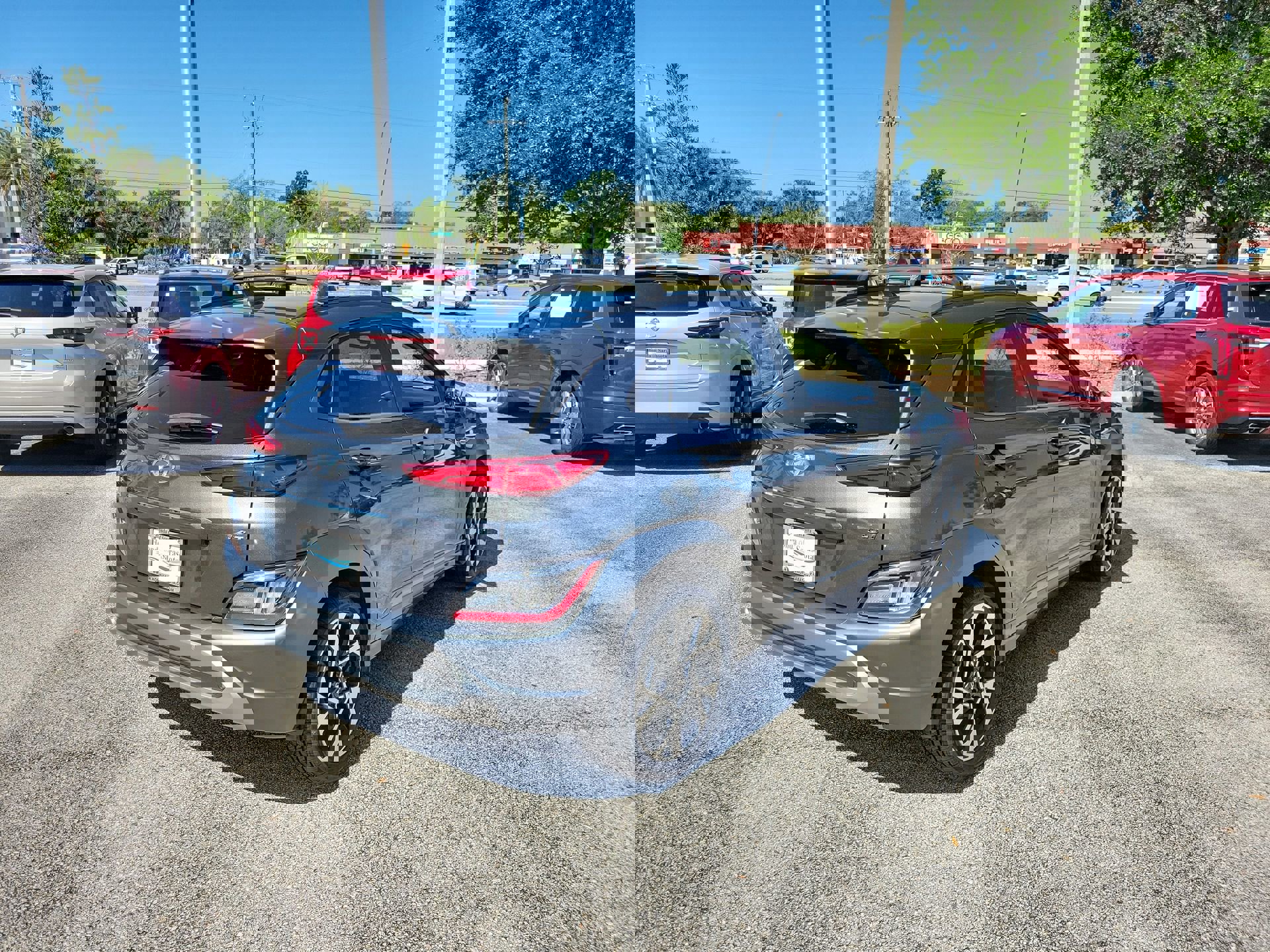 Used 2022 Hyundai Kona Limited image 6