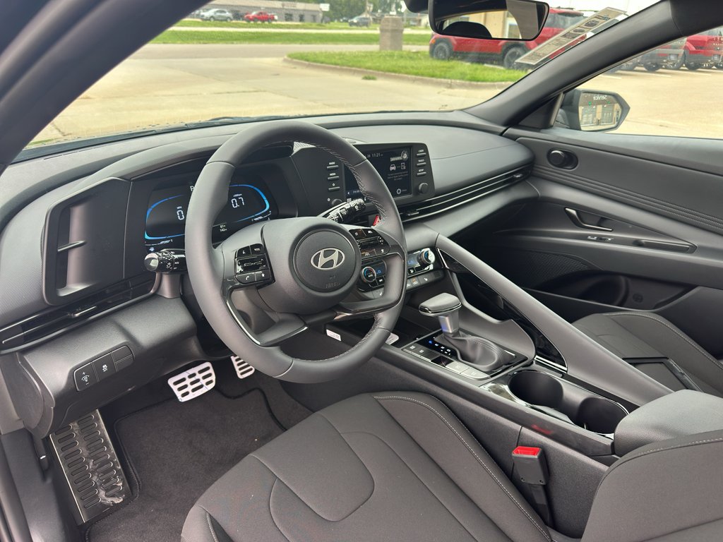 New 2026 Hyundai Elantra SEL Sport Premium FWD image 12