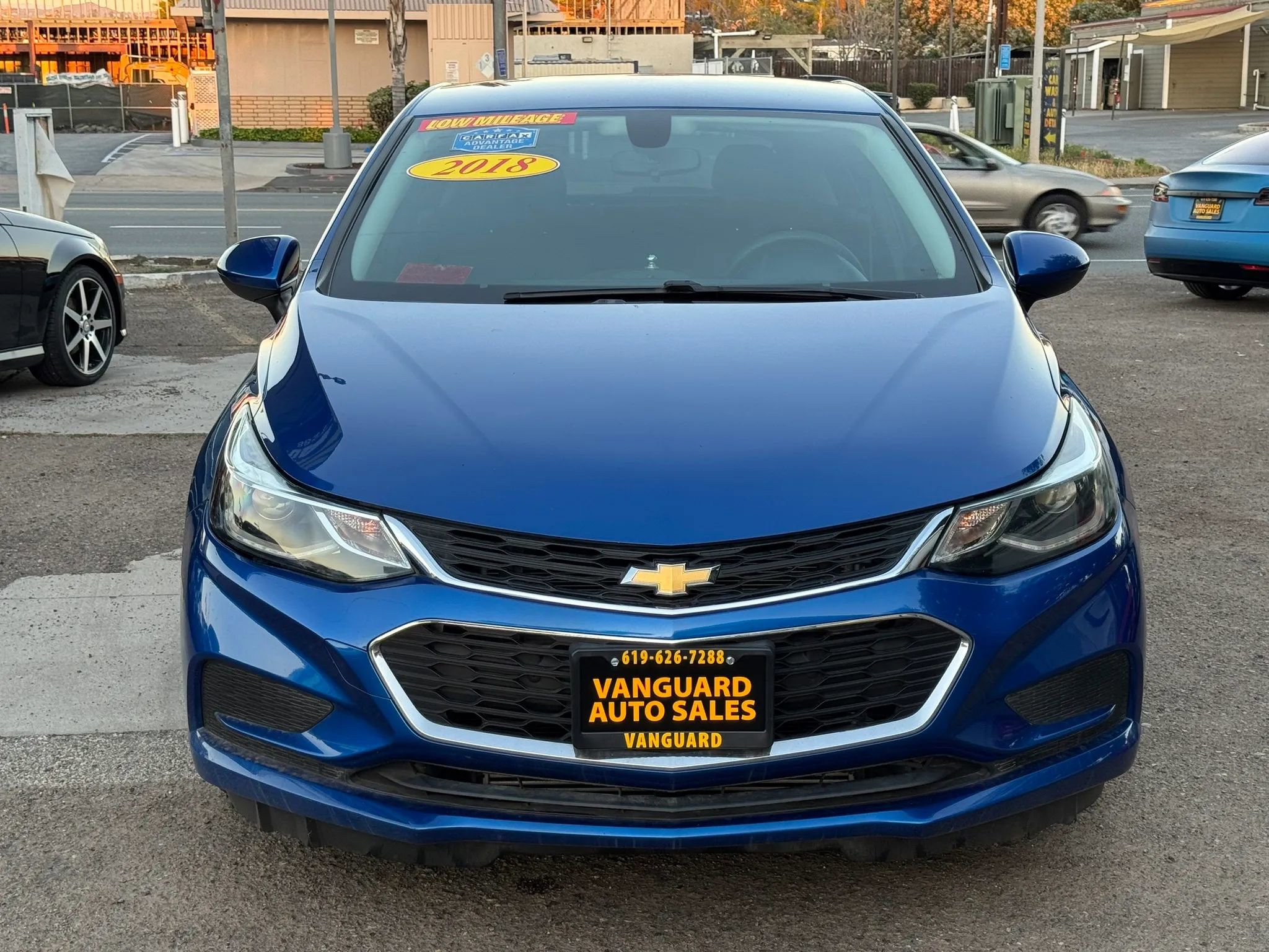 Used 2018 Chevrolet Cruze LT w/ Convenience Package image 4