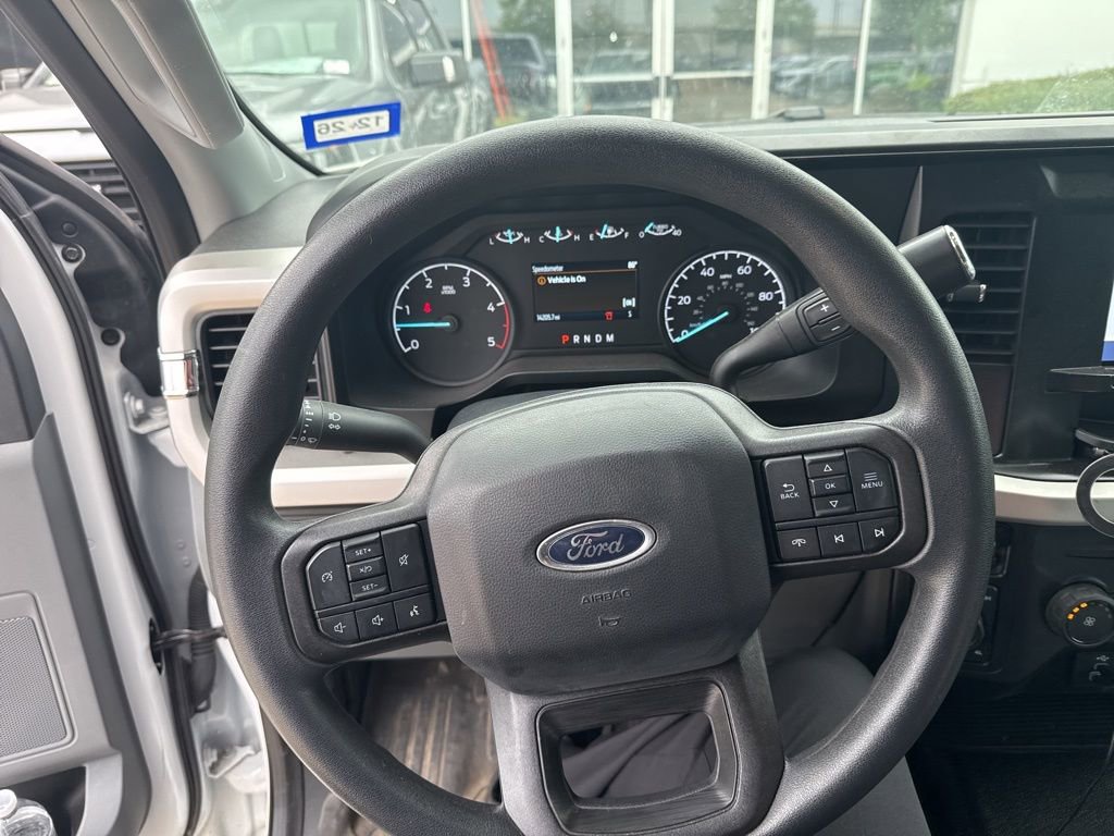 Used 2024 Ford F350 XL w/ FX4 Off-Road Package AWD/4WD image 4