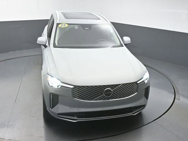 Used 2025 Volvo XC90 B6 Core w/ Protection Package image 42