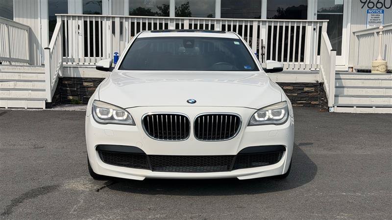 Used 2014 BMW 750Li RWD image 8