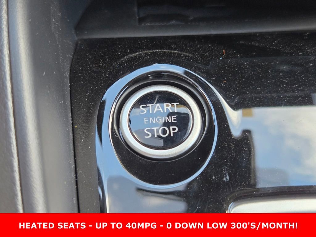 New 2025 Nissan Versa SR w/ Trunk Package FWD image 22