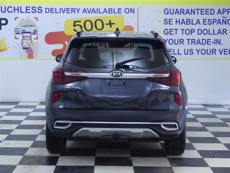 Used 2021 Kia Seltos SX w/ SX Sunroof Package AWD/4WD image 5
