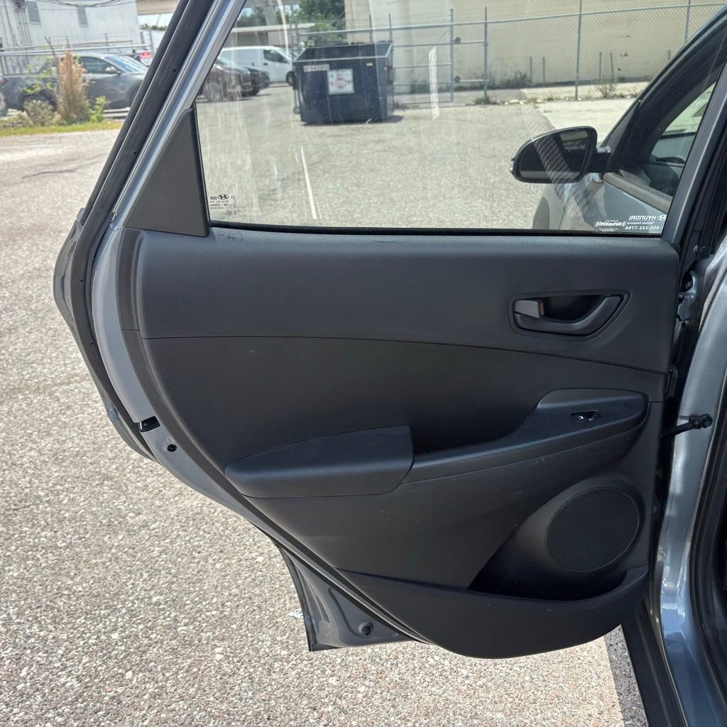 Used 2018 Hyundai Kona SEL FWD image 12