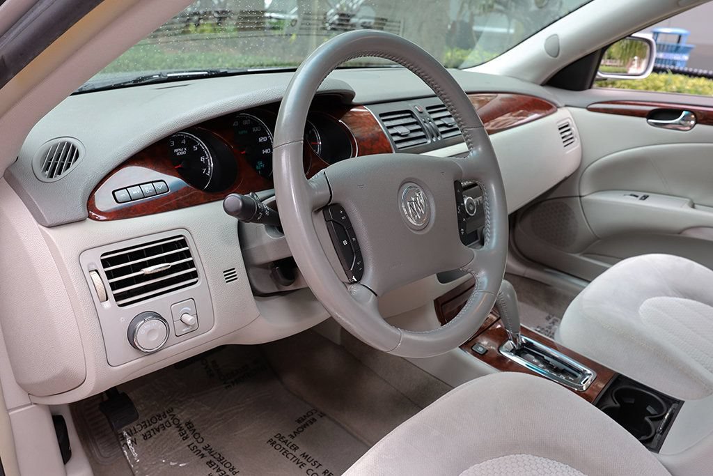 Used 2009 Buick Lucerne CX FWD image 32