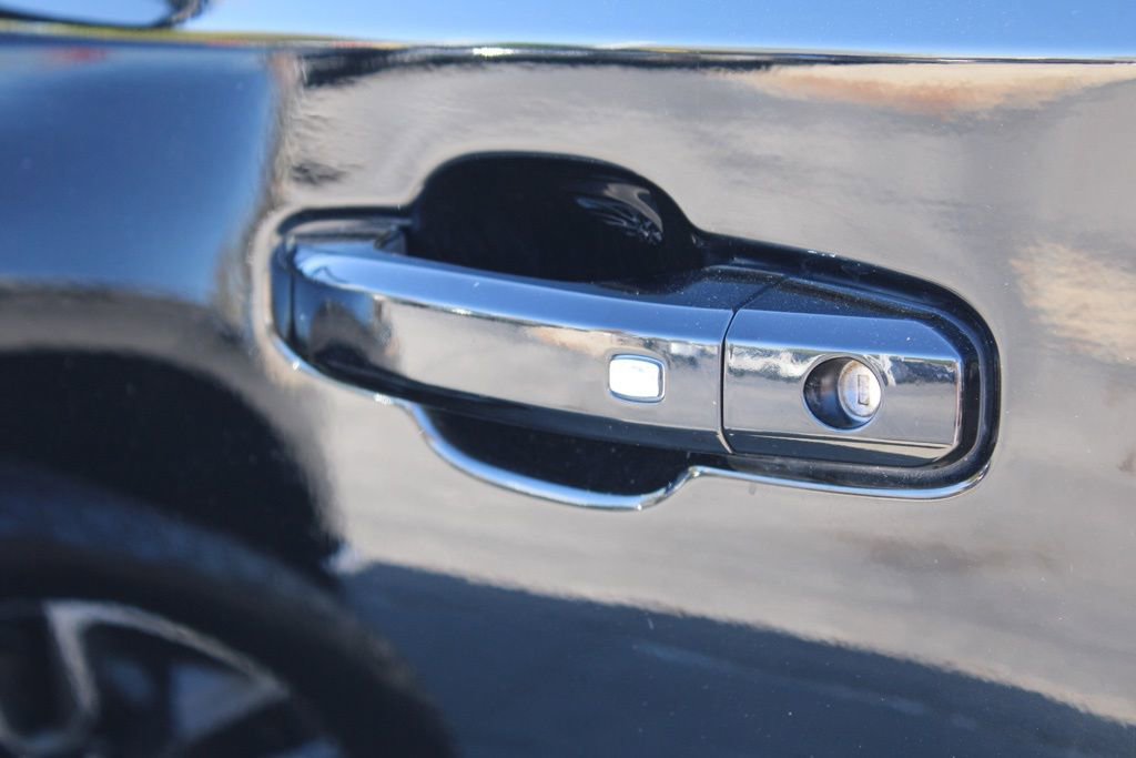 Used 2023 Chevrolet Silverado 1500 LT image 13