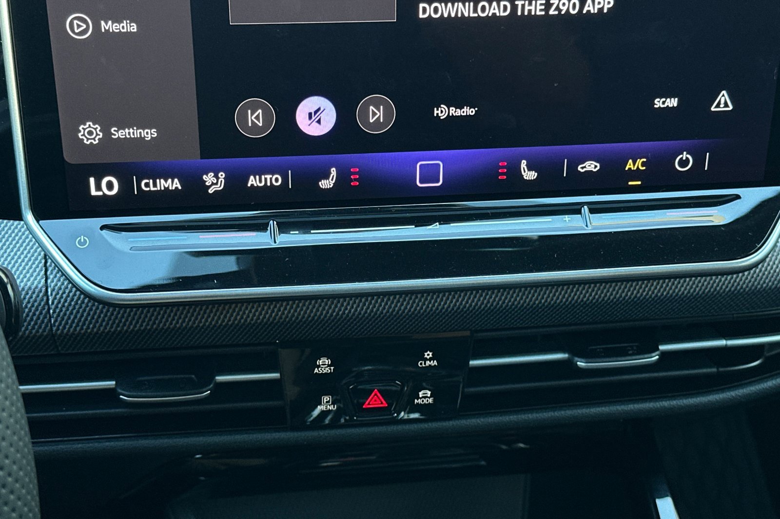 New 2025 Volkswagen GTI SE image 19