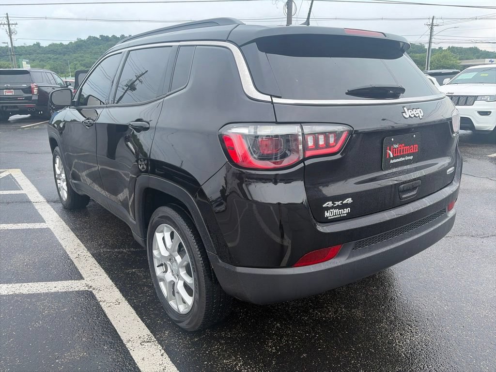 Used 2024 Jeep Compass Latitude AWD/4WD image 5